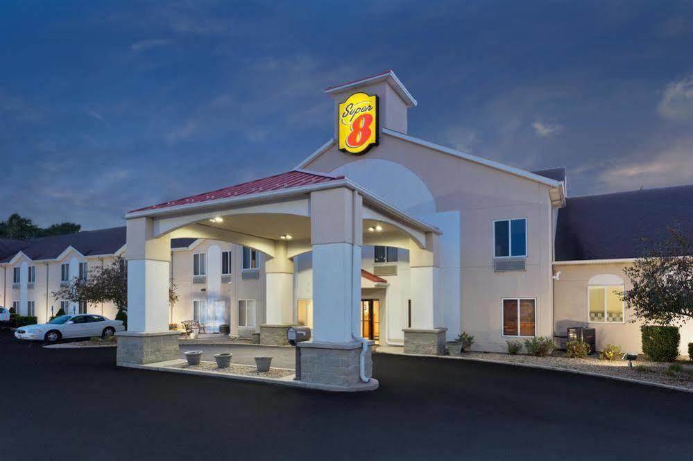 Super 8 By Wyndham Cloverdale Wine Country Exterior foto
